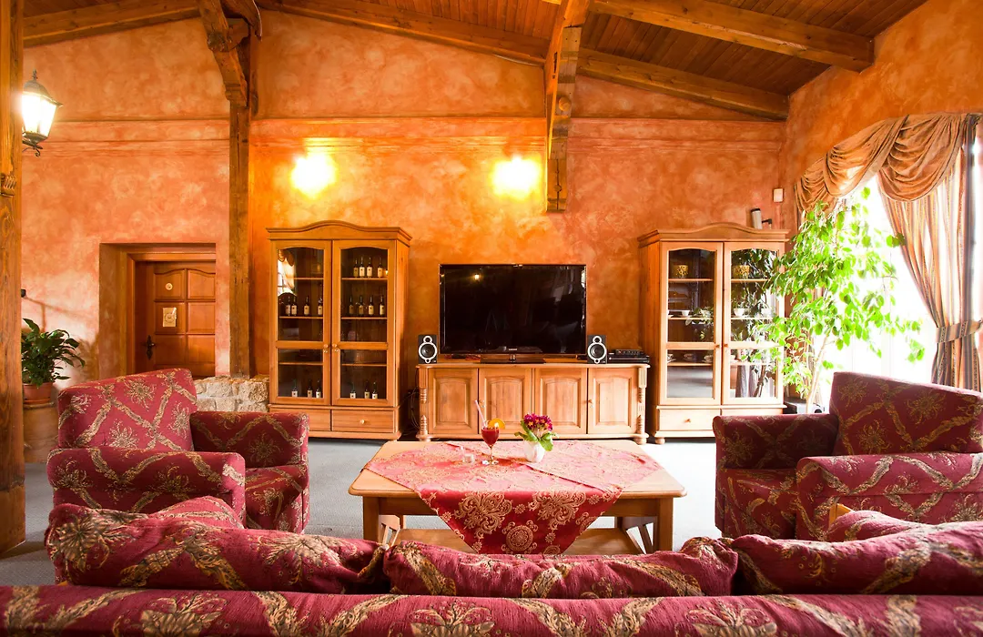 Hotel U Simla-1